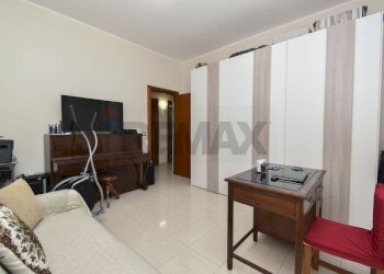 Soggiorno - Appartamento Via Giovan Battista Vaccarini
 
5, Sant'Agata Li Battiati - foto 20