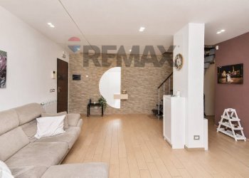 Soggiorno - Apartment Via Emanuele Macrì
 
4, Acireale - photo 4