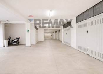 Parcheggio - Apartment Via Emanuele Macrì
 
4, Acireale - photo 28