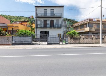 Casa all\'aperto - Casa semi indipendente Via IV Novembre
 
251, San Michele di Ganzaria - foto 31