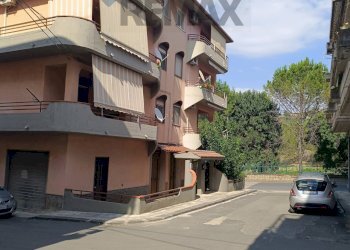 Edificio all\'aperto - Apartment Via Montegrappa
 
33, Ramacca - photo 1