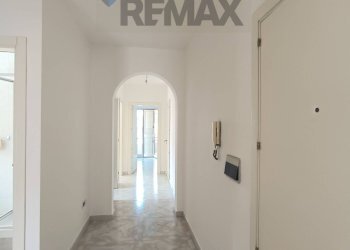 Hall / corridoio - Apartment Via Montegrappa
 
33, Ramacca - photo 4