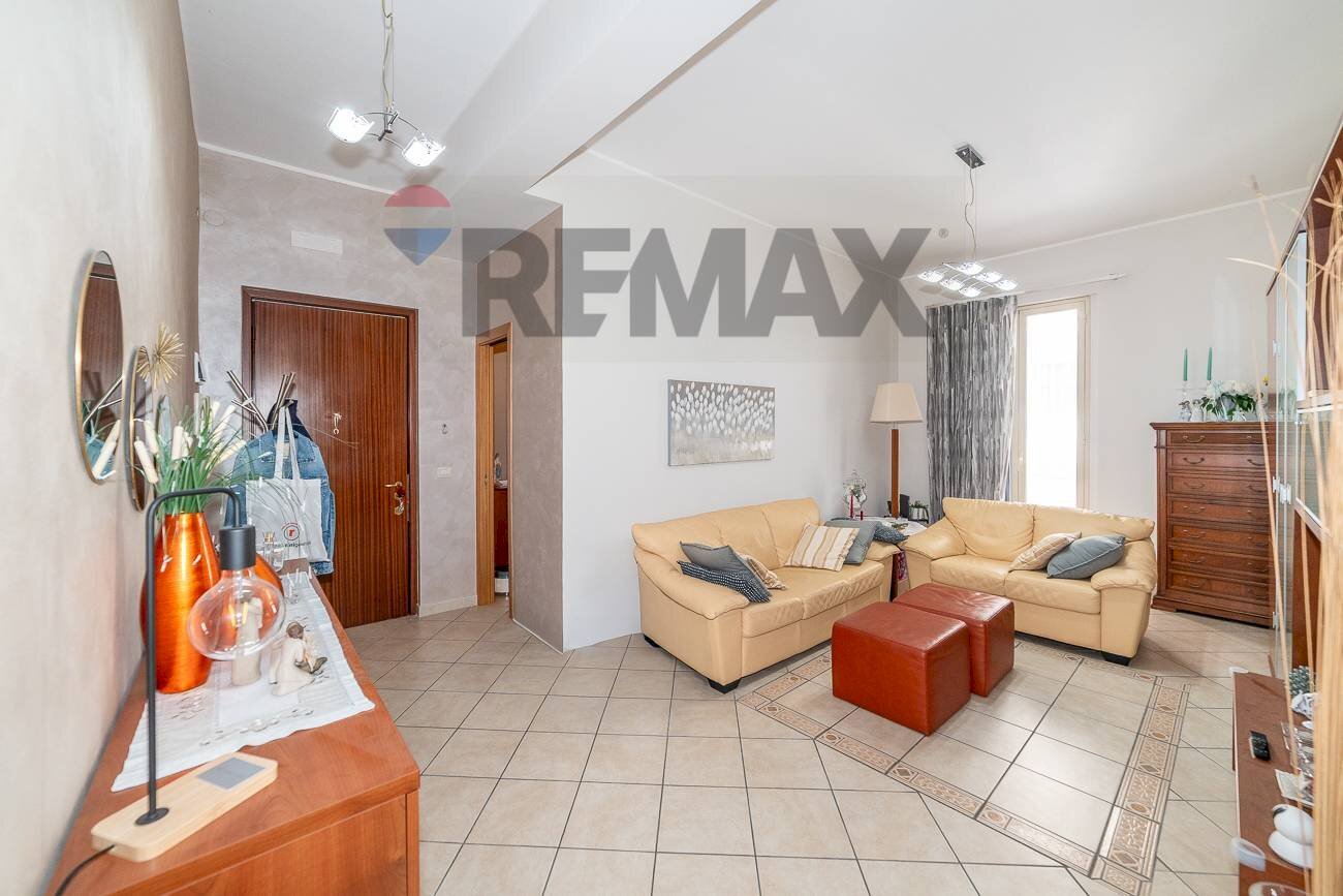 Soggiorno - Appartamento Via Fontanelle
 
25, Catania - foto 1