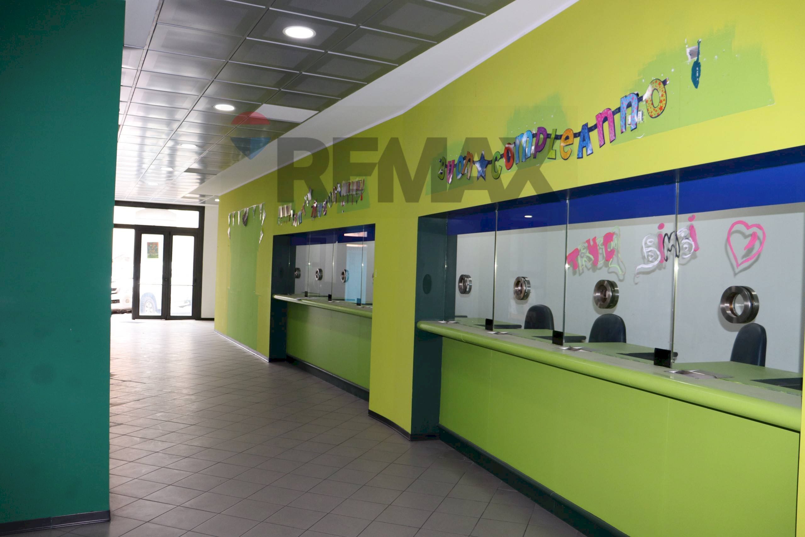 Ricezione / Lobby - Commercial Premises Corso Italia
266, Giarre - photo 3