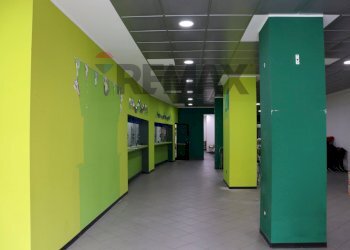 Hall / corridoio - Commercial Premises Corso Italia
266, Giarre - photo 2