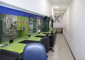 Palestra - Commercial Premises Corso Italia
266, Giarre - photo 4