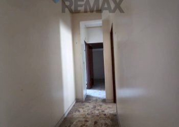 Hall / corridoio - Three-room apartment Via Aldo Moro
 
8, Aci Catena - photo 8