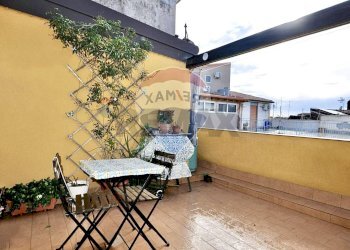 Terrazza - Casa indipendente Via Plebiscito
 
187, Catania - foto 1
