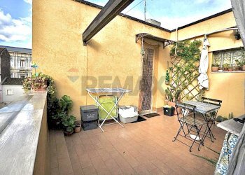 Terrazza - Casa indipendente Via Plebiscito
 
187, Catania - foto 30