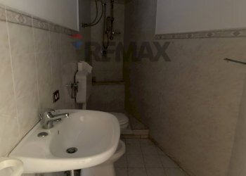 Bagno - Trilocale Via  Bonajuto
 
5, Catania - foto 14