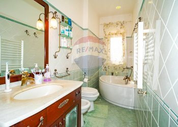 bagno - Terraced Villa Via Gino Severini
 
55, Catania - photo 26