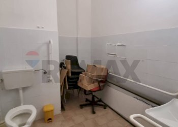 Bagno - Ufficio Via Giovanni Verga
86, Paterno - foto 5