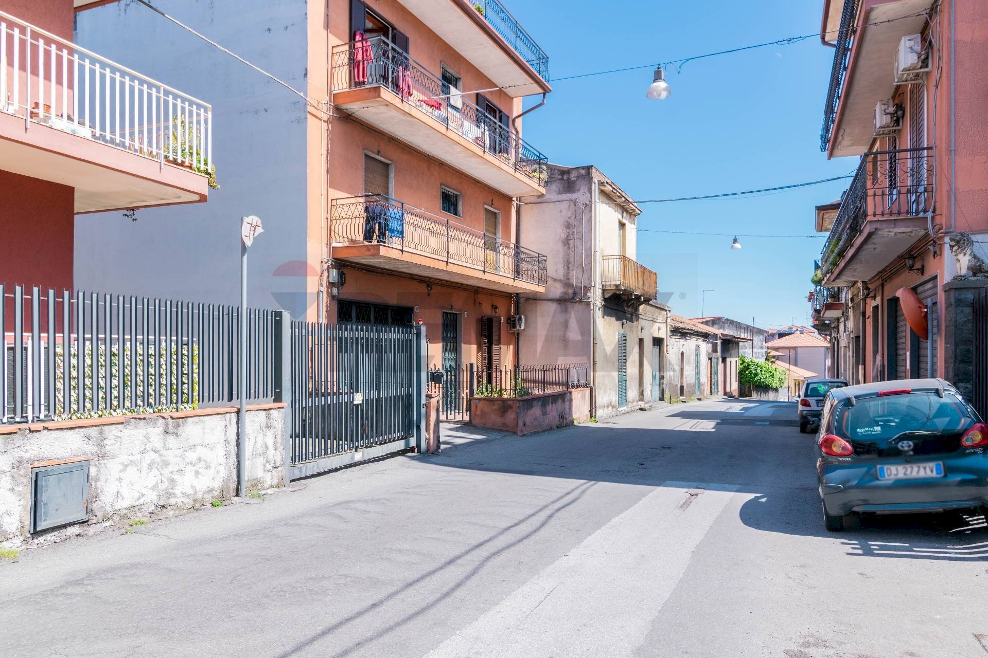 Edificio all\'aperto - Apartment Via Lavina
 
190 A, Aci Sant'Antonio - photo 1