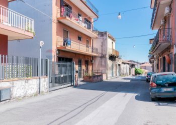 Edificio all\'aperto - Apartment Via Lavina
 
190 A, Aci Sant'Antonio - photo 1