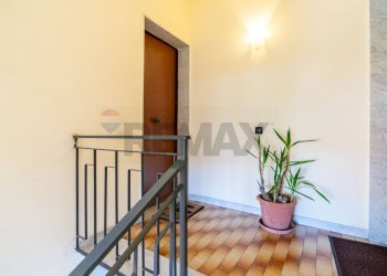 Scale - Apartment Via Lavina
 
190 A, Aci Sant'Antonio - photo 3