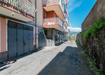 Edificio all\'aperto - Apartment Via Lavina
 
190 A, Aci Sant'Antonio - photo 8