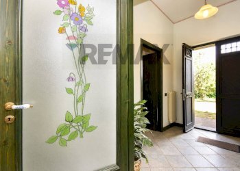 Hall / corridoio - Villa Via Montelaguardia
 
15, Randazzo - photo 29