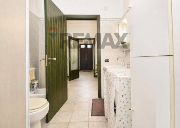 Bagno - Villa Via Montelaguardia
 
15, Randazzo - photo 33