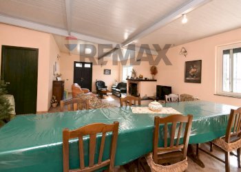 Sala da pranzo - Villa Via Montelaguardia
 
15, Randazzo - photo 37
