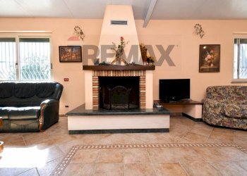 Soggiorno - Villa Via Montelaguardia
 
15, Randazzo - photo 41