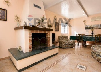 Soggiorno - Villa Via Montelaguardia
 
15, Randazzo - photo 43