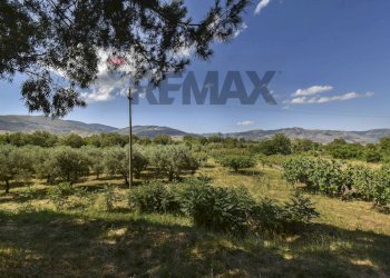 Vista delle montagne - Villa Via Montelaguardia
 
15, Randazzo - photo 54
