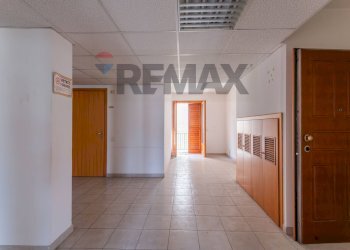 Ricezione / Lobby - Four-room apartment Via Mercadante
 
1, Lentini - photo 8
