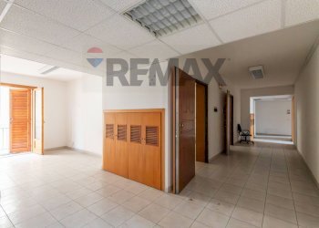 Ricezione / Lobby - Four-room apartment Via Mercadante
 
1, Lentini - photo 9