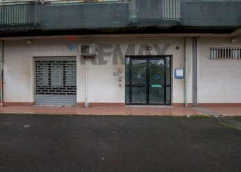 Edificio all\'aperto - Four-room apartment Via Mercadante
 
1, Lentini - photo 2