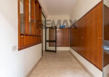 Hall / corridoio - Four-room apartment Via Mercadante
 
1, Lentini - photo 3
