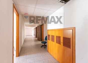 Hall / corridoio - Four-room apartment Via Mercadante
 
1, Lentini - photo 18