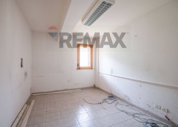 Stanza vuota - Four-room apartment Via Mercadante
 
1, Lentini - photo 19