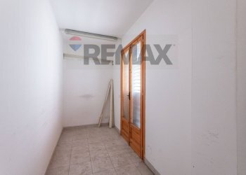 Hall / corridoio - Four-room apartment Via Mercadante
 
1, Lentini - photo 21