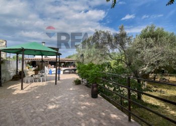 Casa all\'aperto - Villa Via delle Gardenie
 
16, Valverde - photo 7