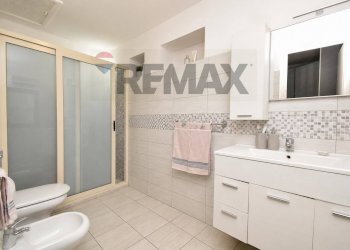 Bagno - Villa Via delle Gardenie
 
16, Valverde - photo 20