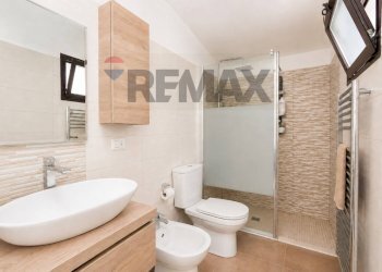 Bagno - Villa Via delle Gardenie
 
16, Valverde - photo 29