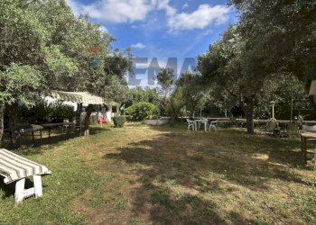 Giardino - Villa Via delle Gardenie
 
16, Valverde - photo 33