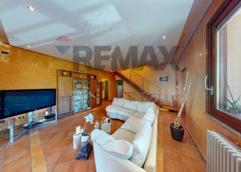 Soggiorno - Villa via Plutone
15, Cassina de' Pecchi - photo 5