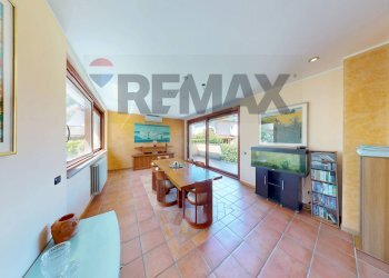 Sala da pranzo - Villa via Plutone
15, Cassina de' Pecchi - photo 7