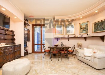 Sala da pranzo - Two-room apartment Via Gramsci
16, Cassina de' Pecchi - photo 3