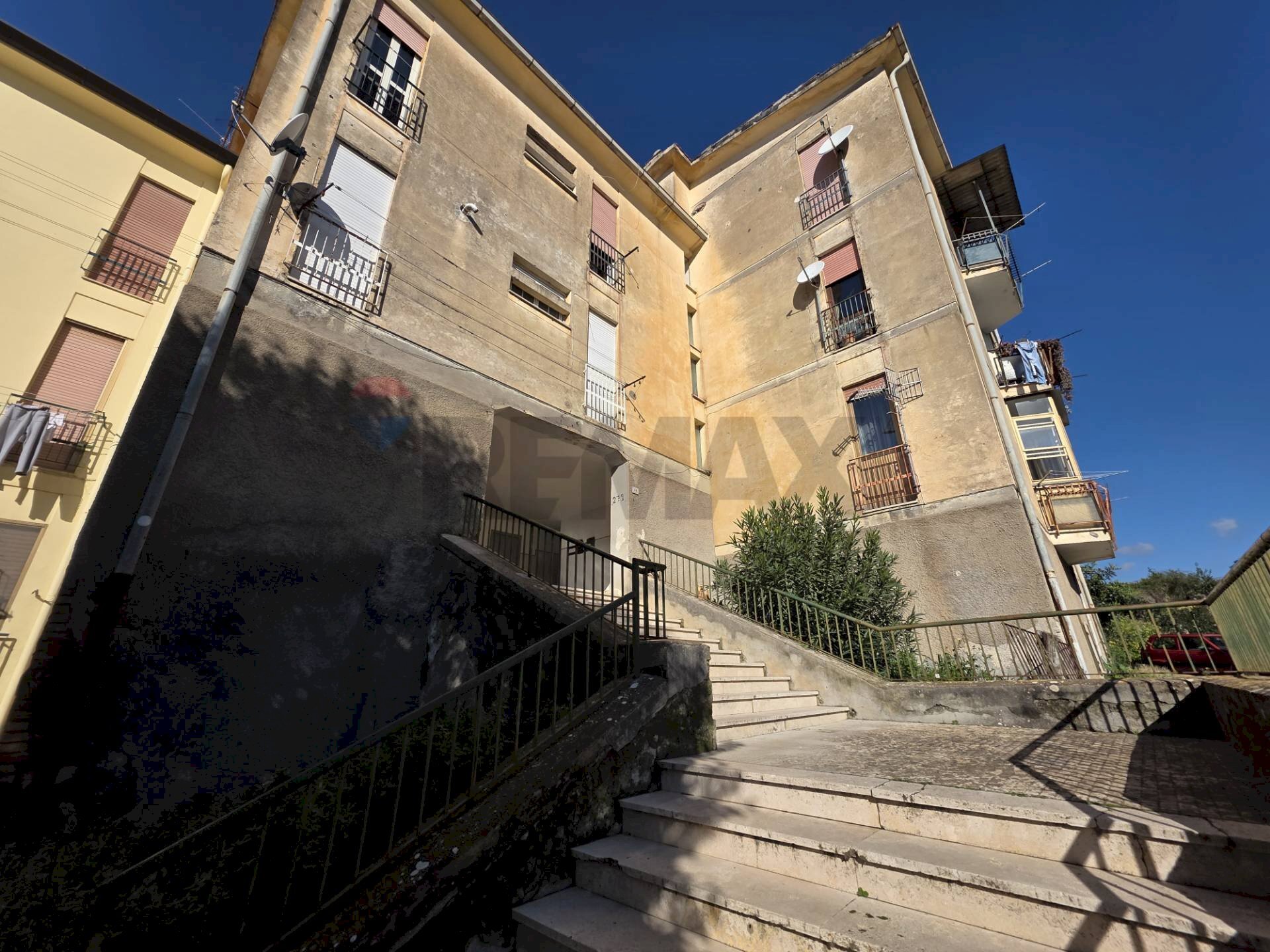Edificio all\'aperto - Quadrilocale via piagge marine
 
225, Sezze - foto 1