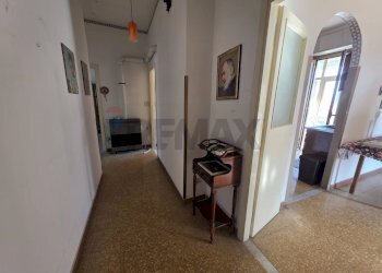Hall / corridoio - Quadrilocale via piagge marine
 
225, Sezze - foto 2