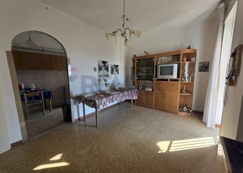 Soggiorno - Quadrilocale via piagge marine
 
225, Sezze - foto 3