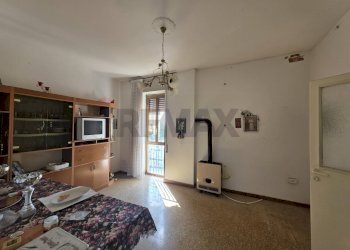 Soggiorno - Quadrilocale via piagge marine
 
225, Sezze - foto 5