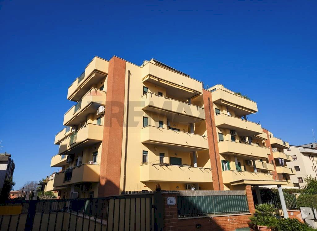 Edificio all\'aperto - Trilocale via degli etruschi
 
7, Sabaudia - foto 1