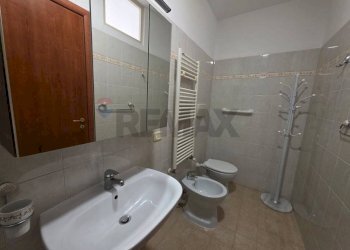 Bagno - Trilocale via degli etruschi
 
7, Sabaudia - foto 17