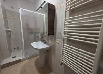 Bagno - Trilocale via degli etruschi
 
7, Sabaudia - foto 18
