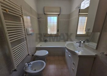 Bagno - Trilocale via degli etruschi
 
7, Sabaudia - foto 23