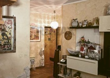 Sala da pranzo - Appartamento PIAZZA FONTANA VECCHIA
 
5, Terracina - foto 8