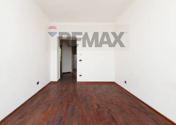 Stanza vuota - Three-room apartment Via San Marco
47, Trieste - photo 3